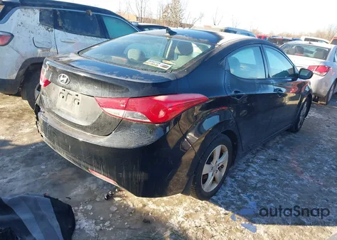 2013 Hyundai Elantra Gls z USA, uszkodzony, nr VIN 5NPDH4AE6DH432225